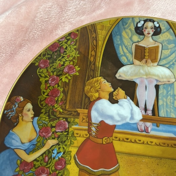 Collector Plate - Picture 2 of 5